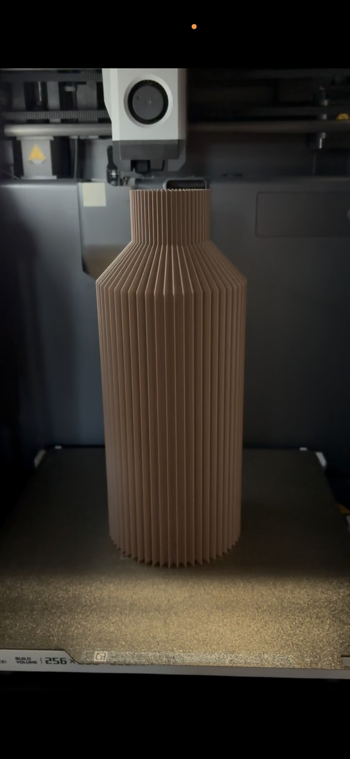 Blaue Vase im Bambu Lab Drucker